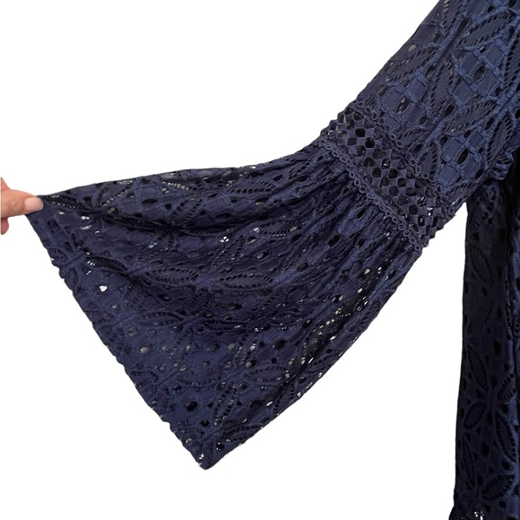 NWOT Navy Suzanne Betro Long Sleve Top - Picture 3 of 12